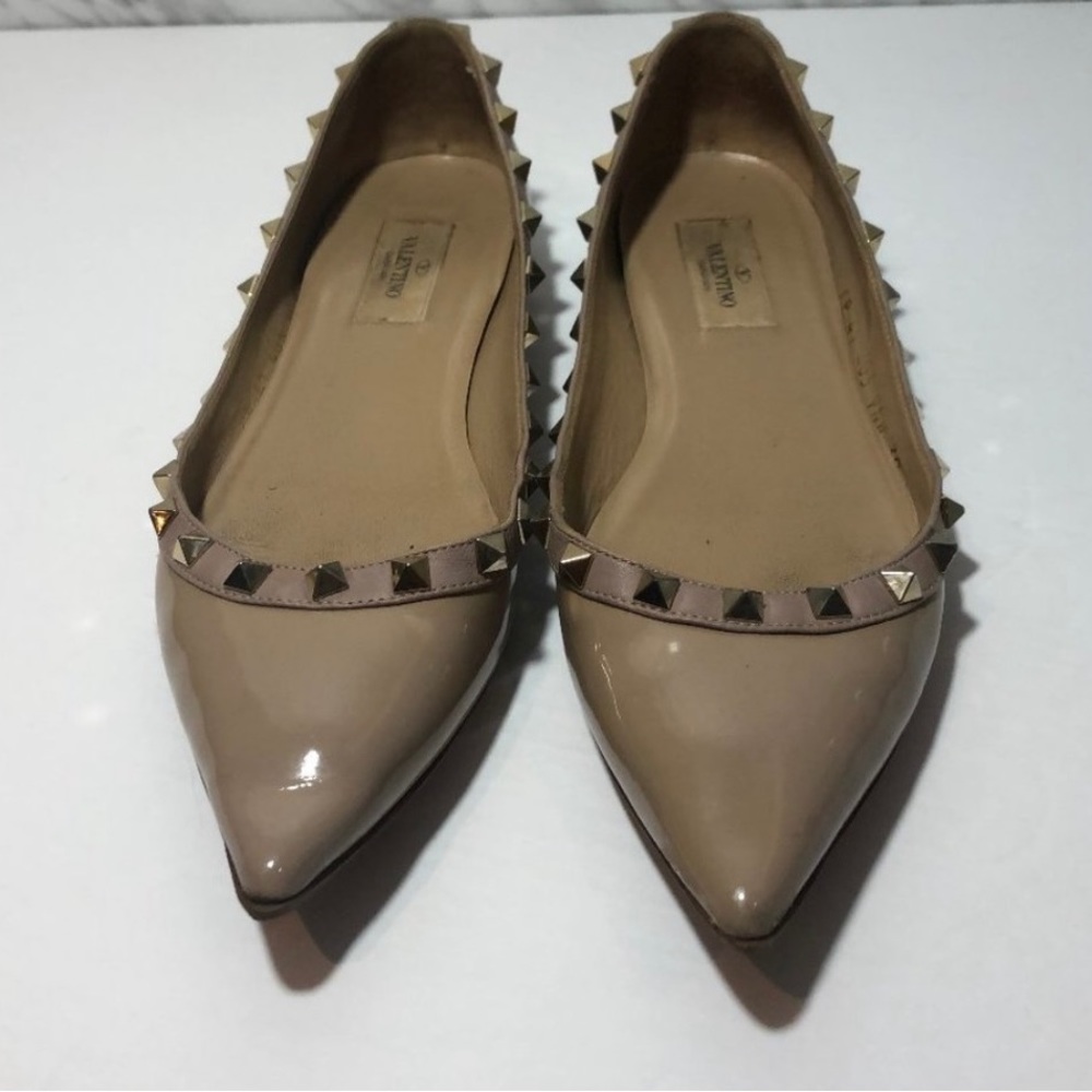 VALENTINO ROCKSTUD flatshoes nude